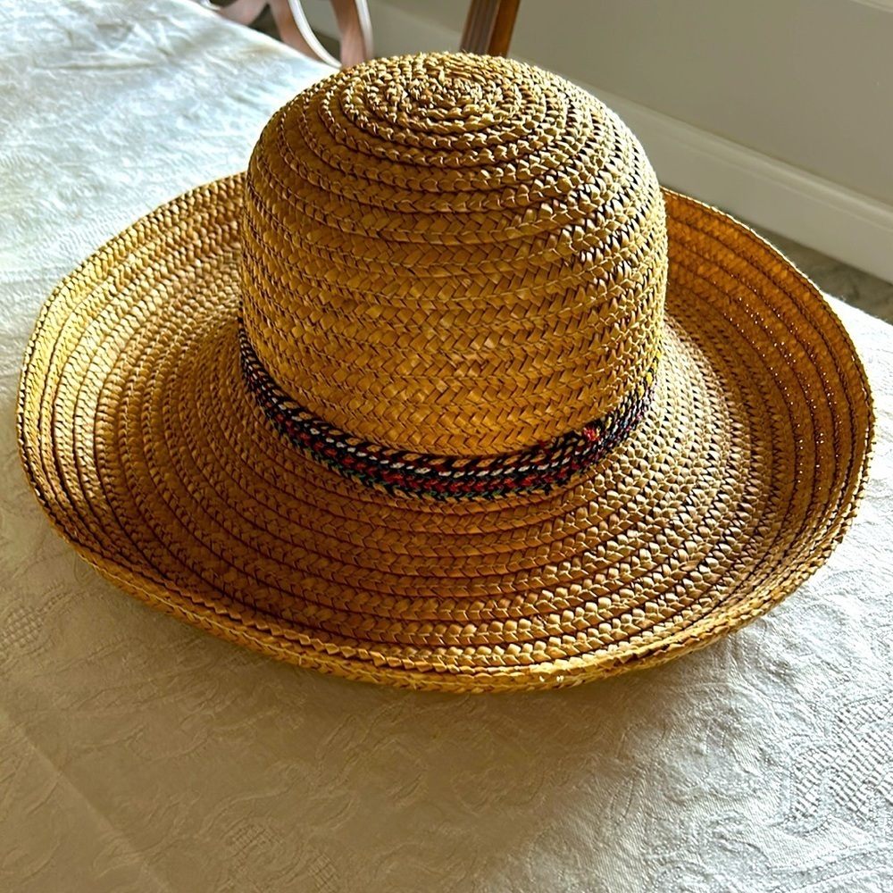 Made in Italy - 100% Straw Stylish Tan Hat with Multicolor Band
